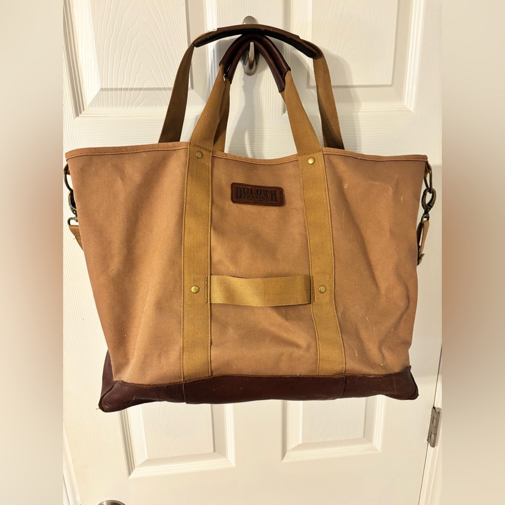 Duluth Trading Co Tan and Brown Extra Large Duffel Bag
